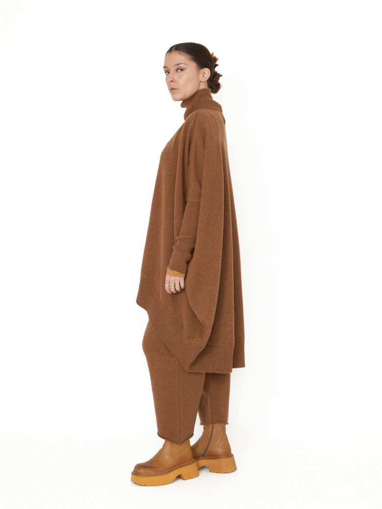 Sort Aarhus - Strikket sweater med rullekrave