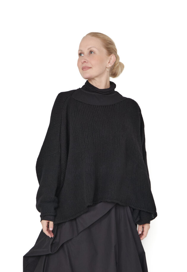 Sort Aarhus - Short knitted blouse Sort Aarhus - Short knitted blouse