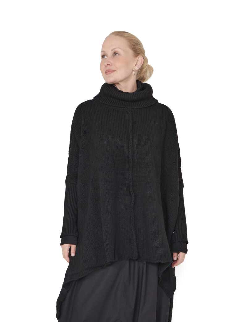 Sort Aarhus - Knitted blouse with high roll neck