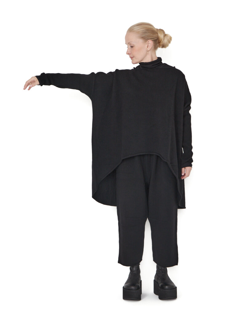 Sort Aarhus - Knitted blouse with long sleeves