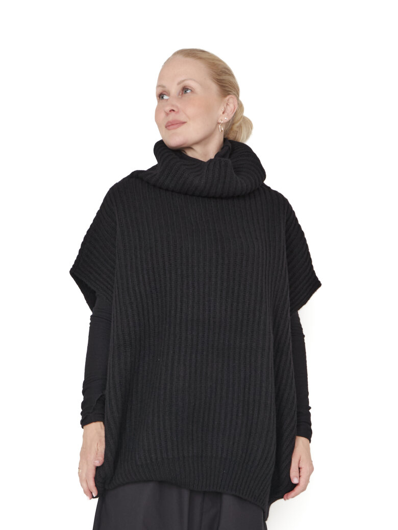Sort Aarhus - Oversize knitted vest with roll neck