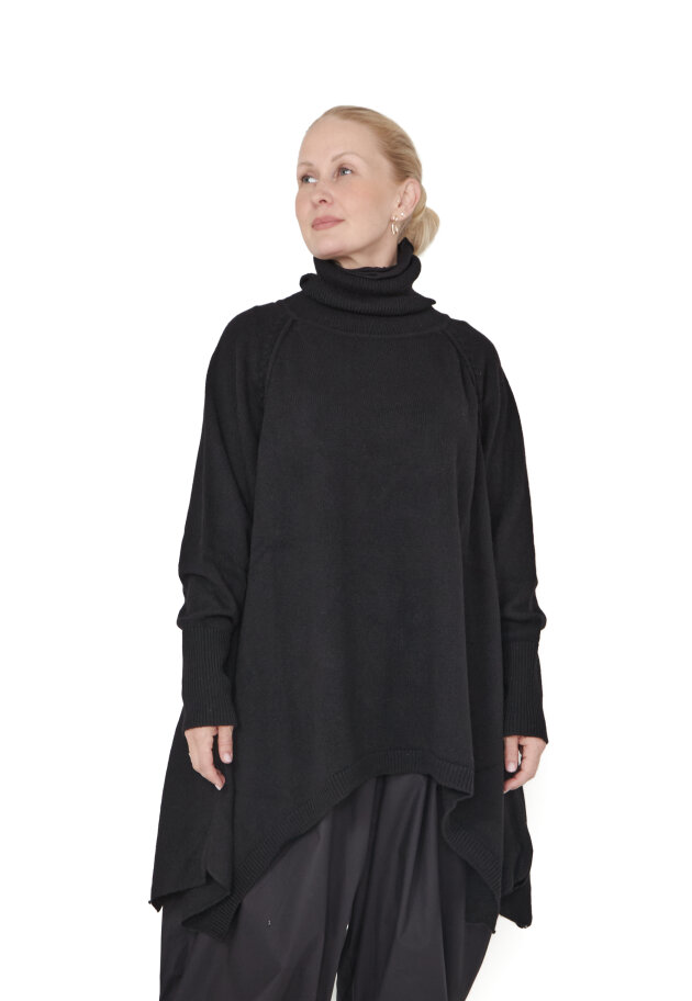Sort Aarhus - Strikket bluse med rullekrave Sort Aarhus - Strikket bluse med rullekrave