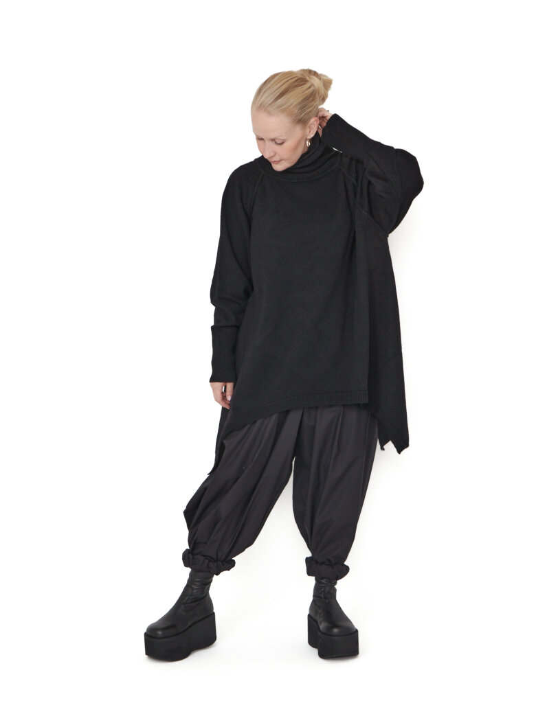 Sort Aarhus - Knitted blouse with high turtleneck