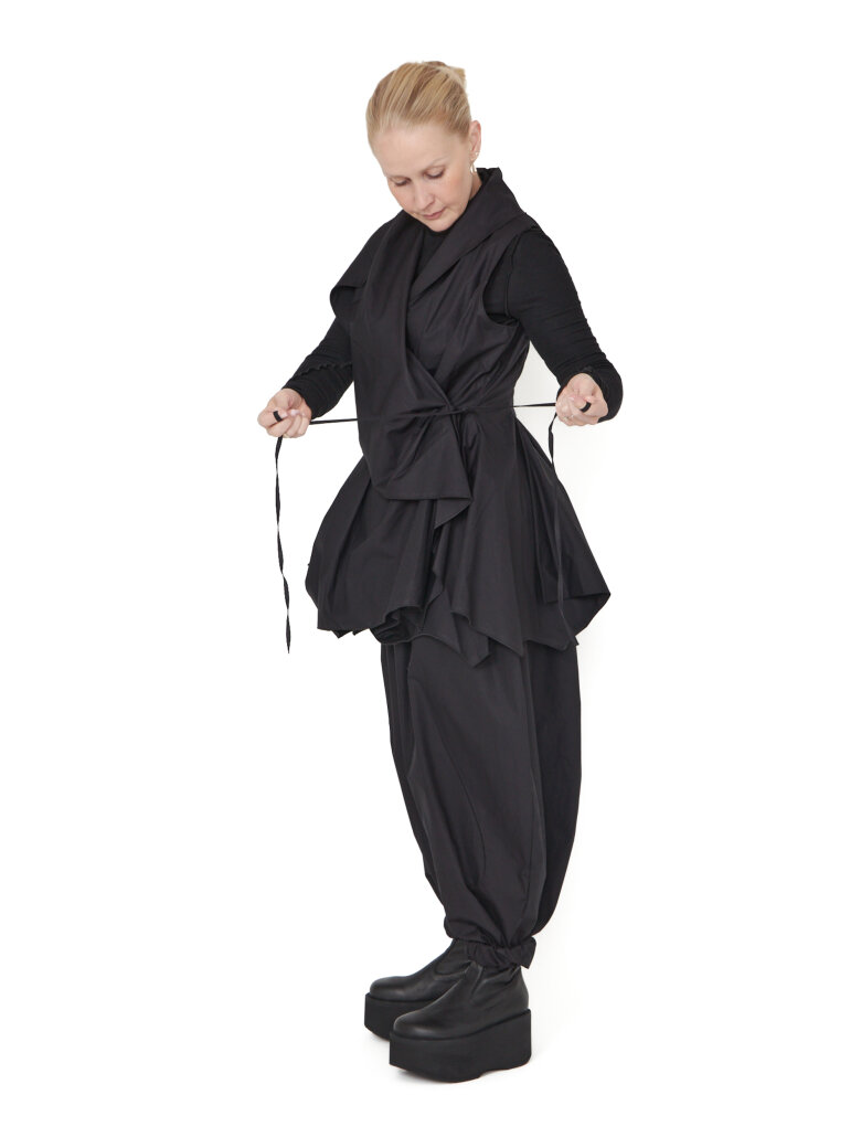 Sort Aarhus - Peplum wrap around shirt