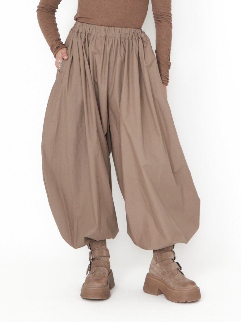 Sort Aarhus - Pants with balloon-shaped fit