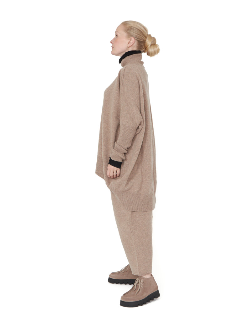 Sort Aarhus - Strikket sweater med rullekrave
