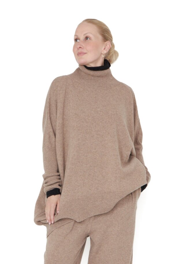 Sort Aarhus - Strikket sweater med rullekrave
