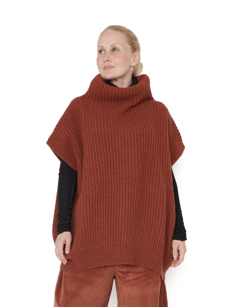 Sort Aarhus - Oversize knitted vest with roll neck