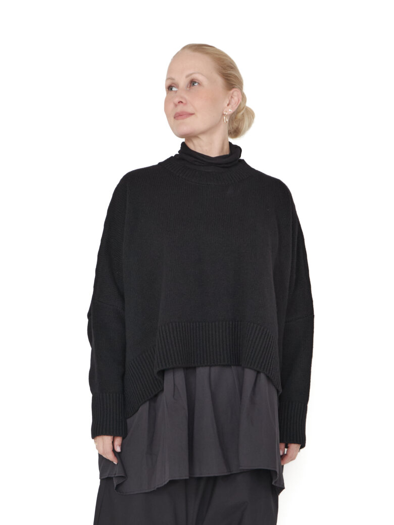 Sort Aarhus - Knitted wool blouse with cotton underlayer