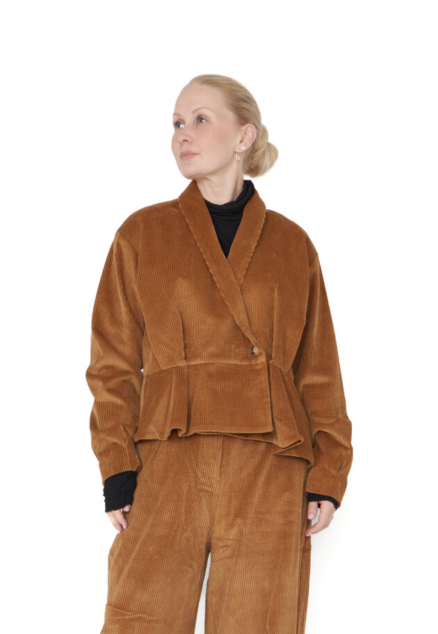 Sort Aarhus - Kort jakke/blazer i fløjl Sort Aarhus - Kort jakke/blazer i fløjl