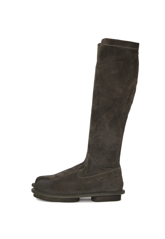 Lofina - Long boot with zip and leather/rubber sole