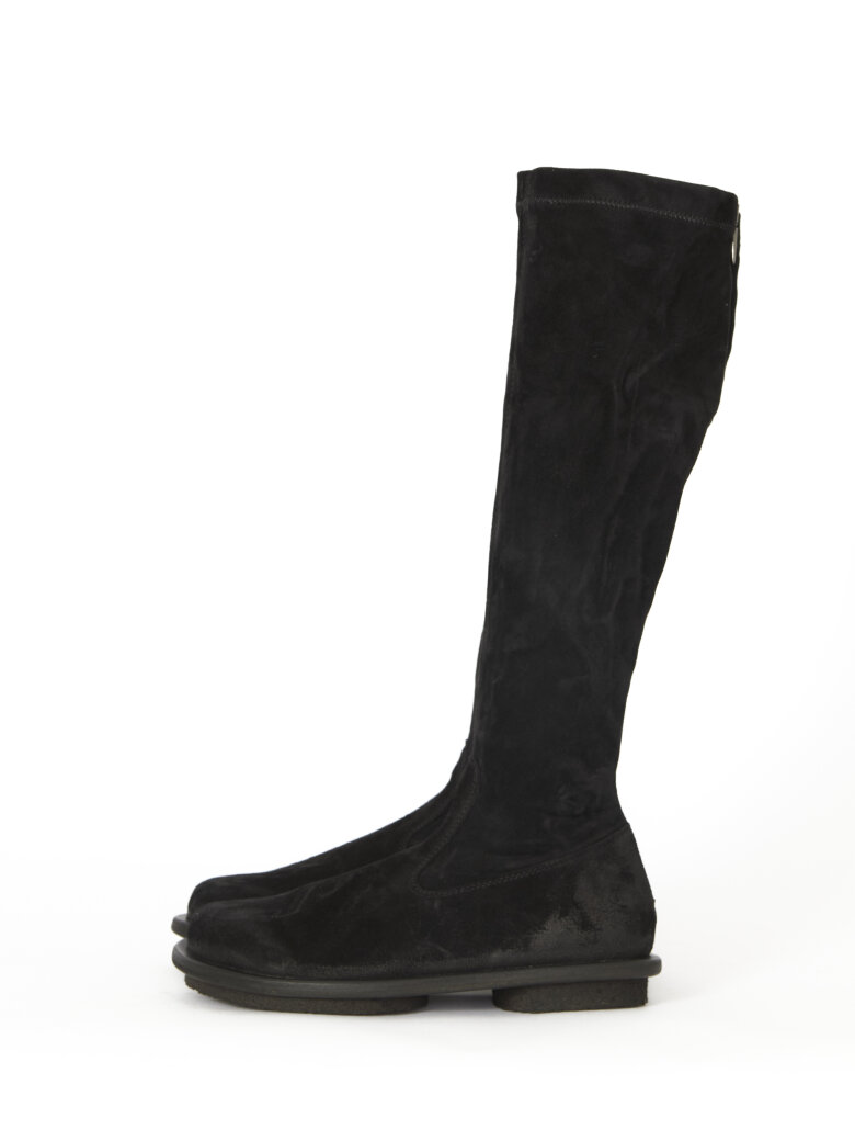 Lofina - Long boot with zip and leather/rubber sole