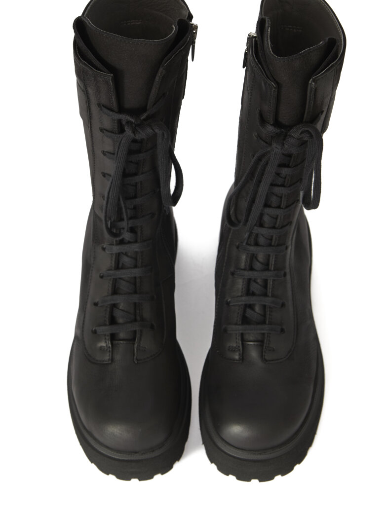 Lofina - Mid-length boot with zip and laces