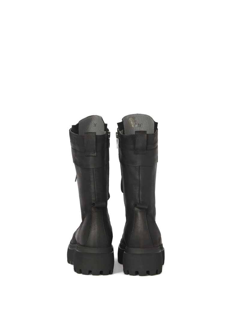 Lofina - Mid-length boot with zip and laces