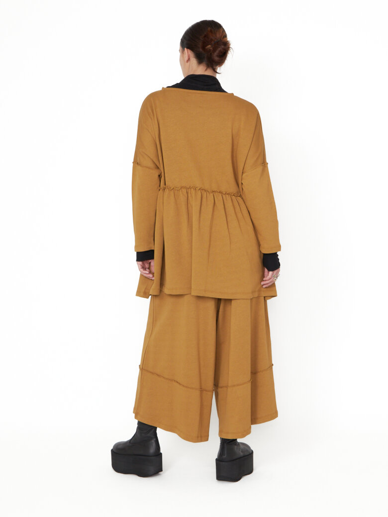 Sort Aarhus - Oversize bluse med peplum