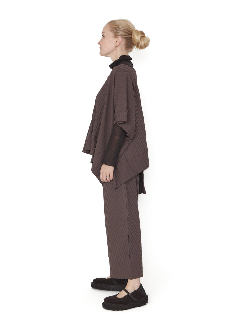 Sort Aarhus - Oversize t-shirt with asymmetric back