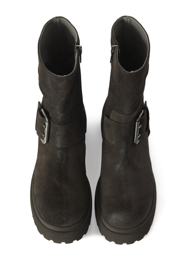 Lofina - Suede boot with buckle and zip