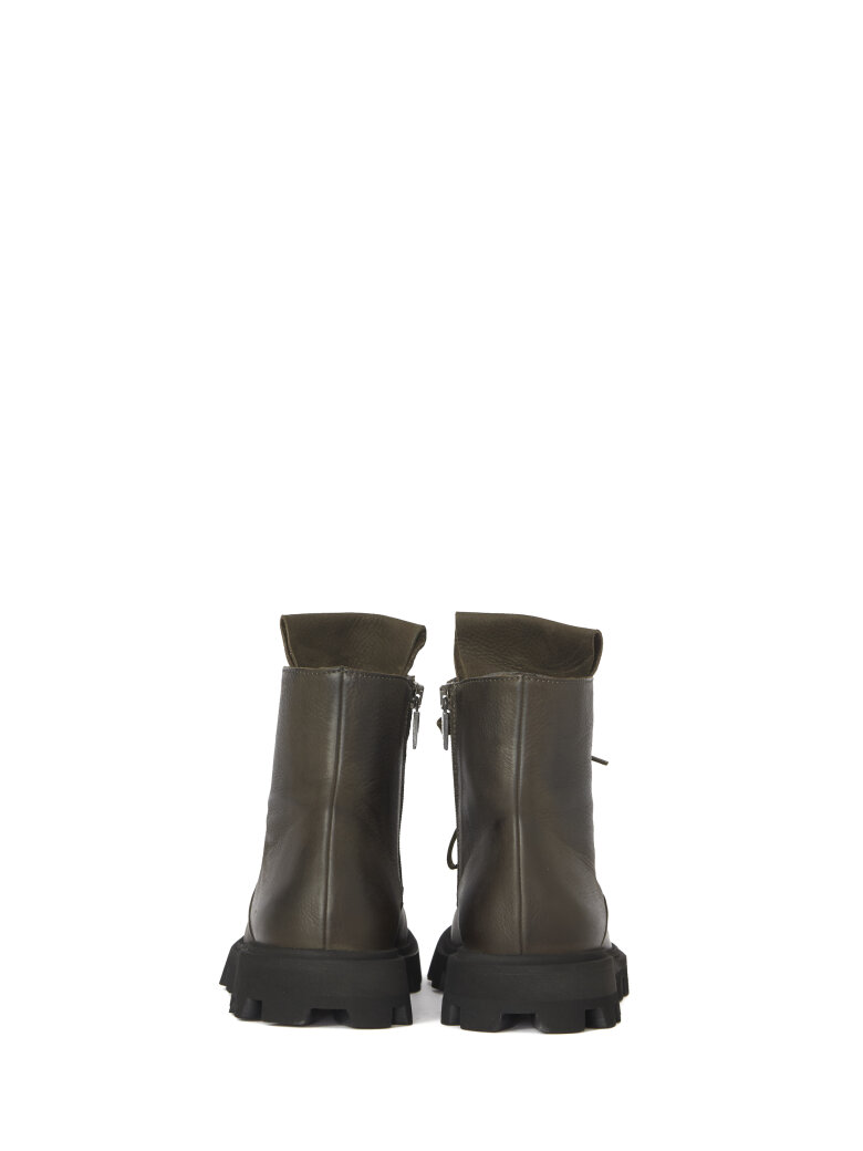 Lofina - Boot with laces and zip
