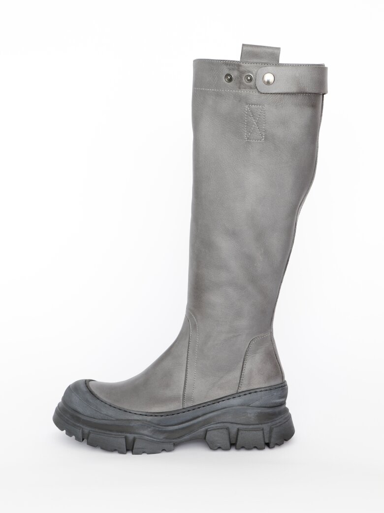 Sample boot