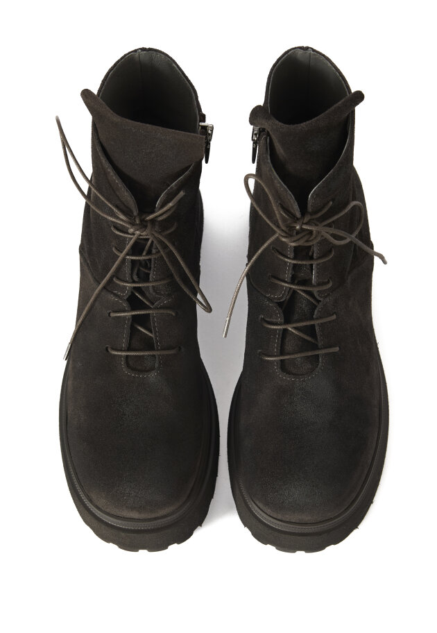 Lofina - Suede boot with laces and zip