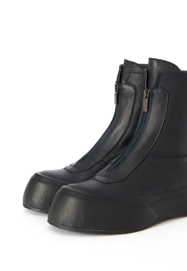 Sample boot Sample boot