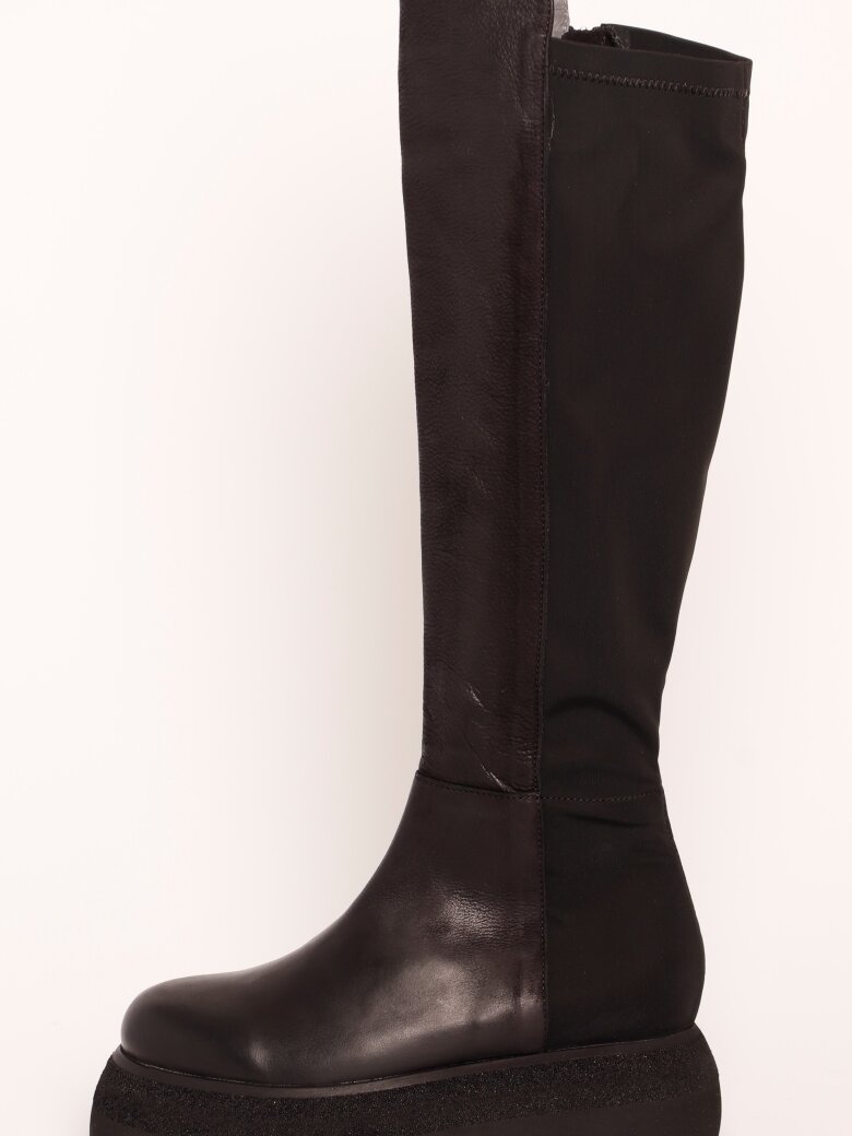 Sample boot