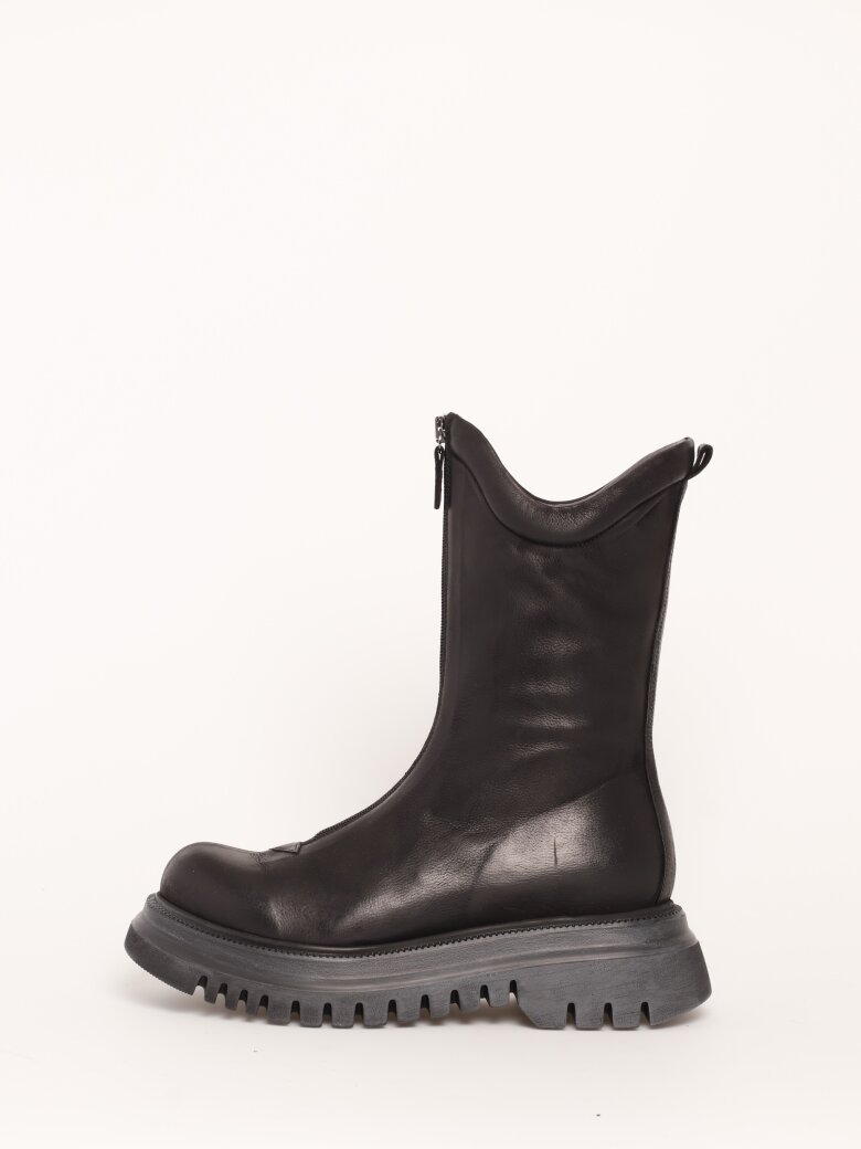 Sample boot
