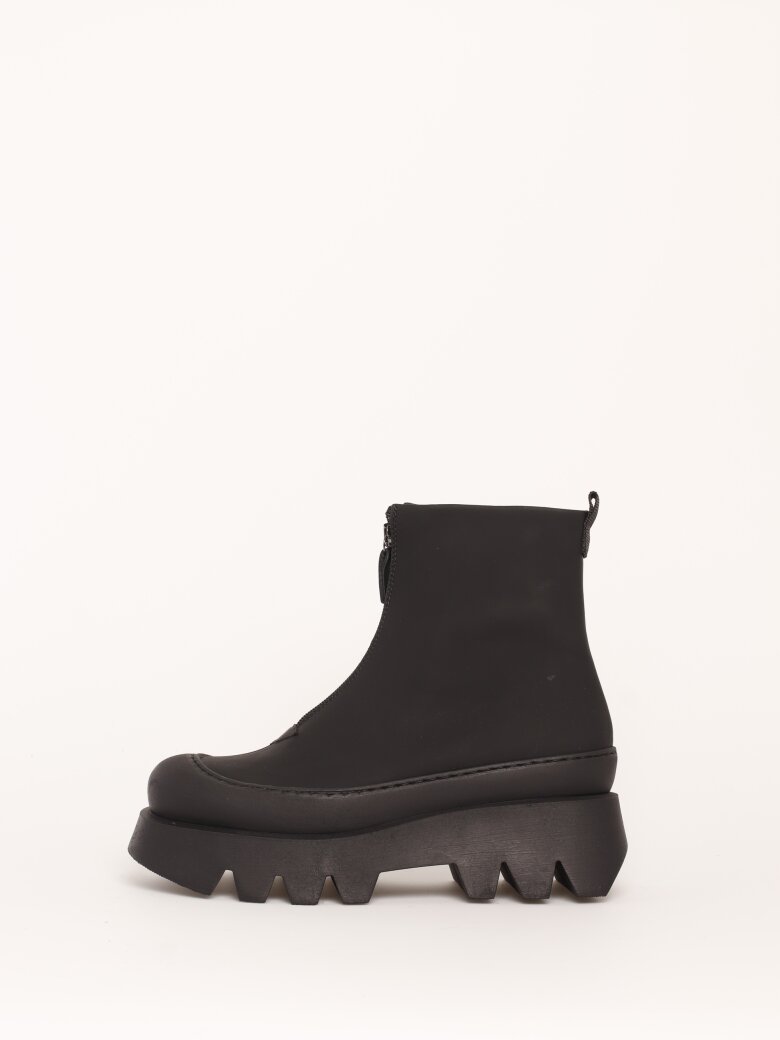 Sample boot