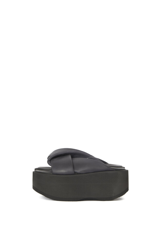 Sort Aarhus - Plateau sandal med krydsremme Sort Aarhus - Plateau sandal med krydsremme